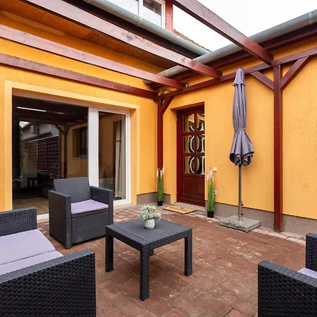Rivercity South Buda Hills Apartament *